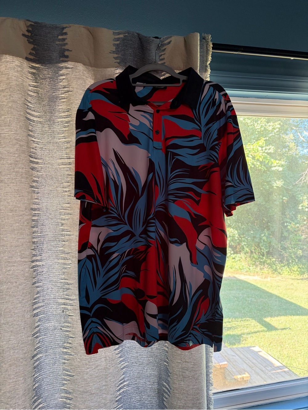 Never worn Sunday Swagger Golf Polo